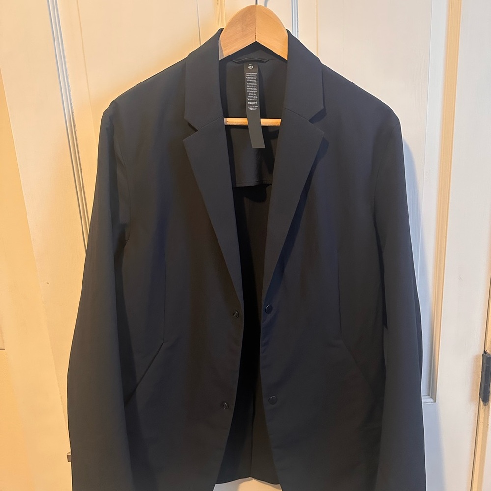 lululemon athletica Men's Navy Sport Coat Blazer